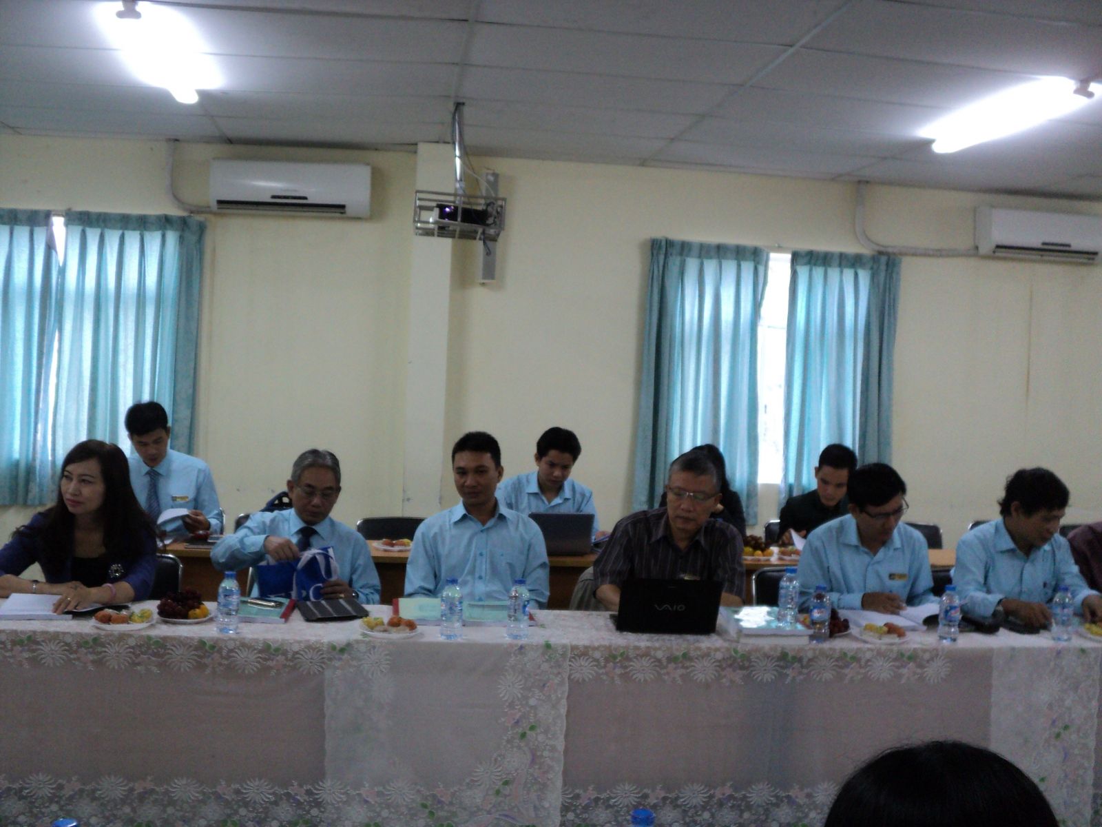 Các đại biểu tham dự Hội thảo